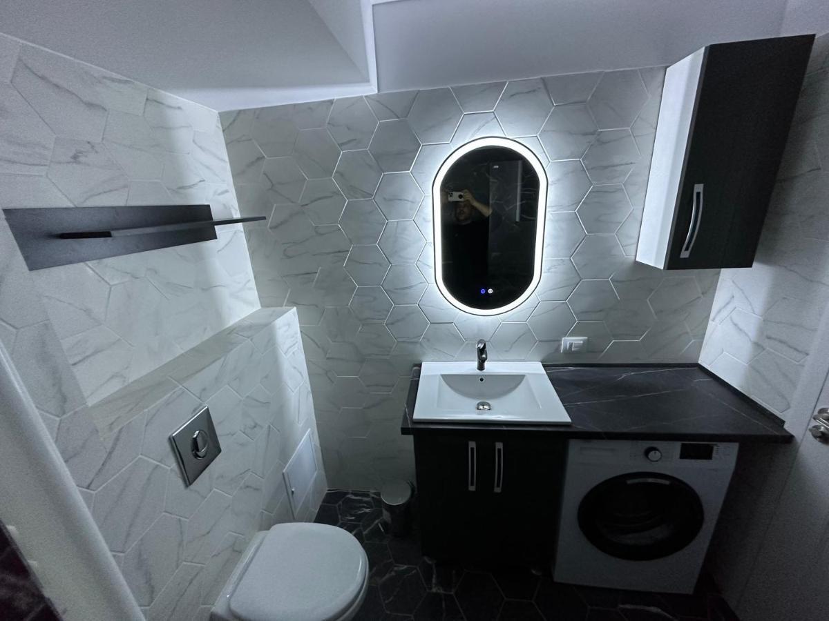 Ferienwohnung Apartament Lux Bacovia 2 Bacău Exterior foto