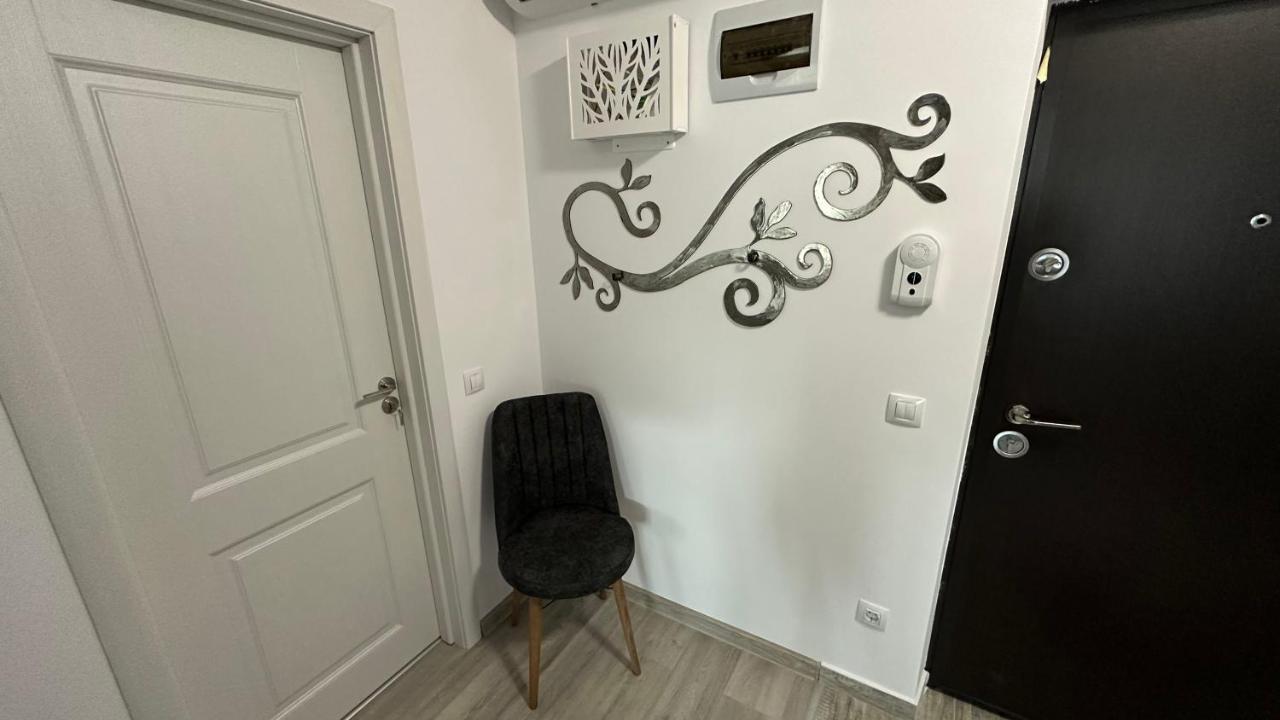 Ferienwohnung Apartament Lux Bacovia 2 Bacău Exterior foto